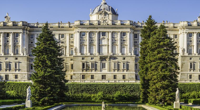 Palácio para você se hospedar em Madrid