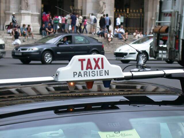 Transporte em Paris - Táxi