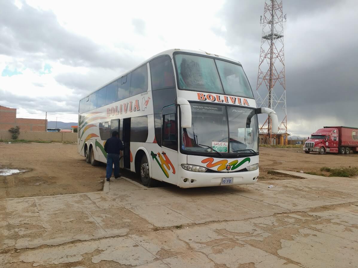 perrengues-em-um-mochilao-ONIBUS